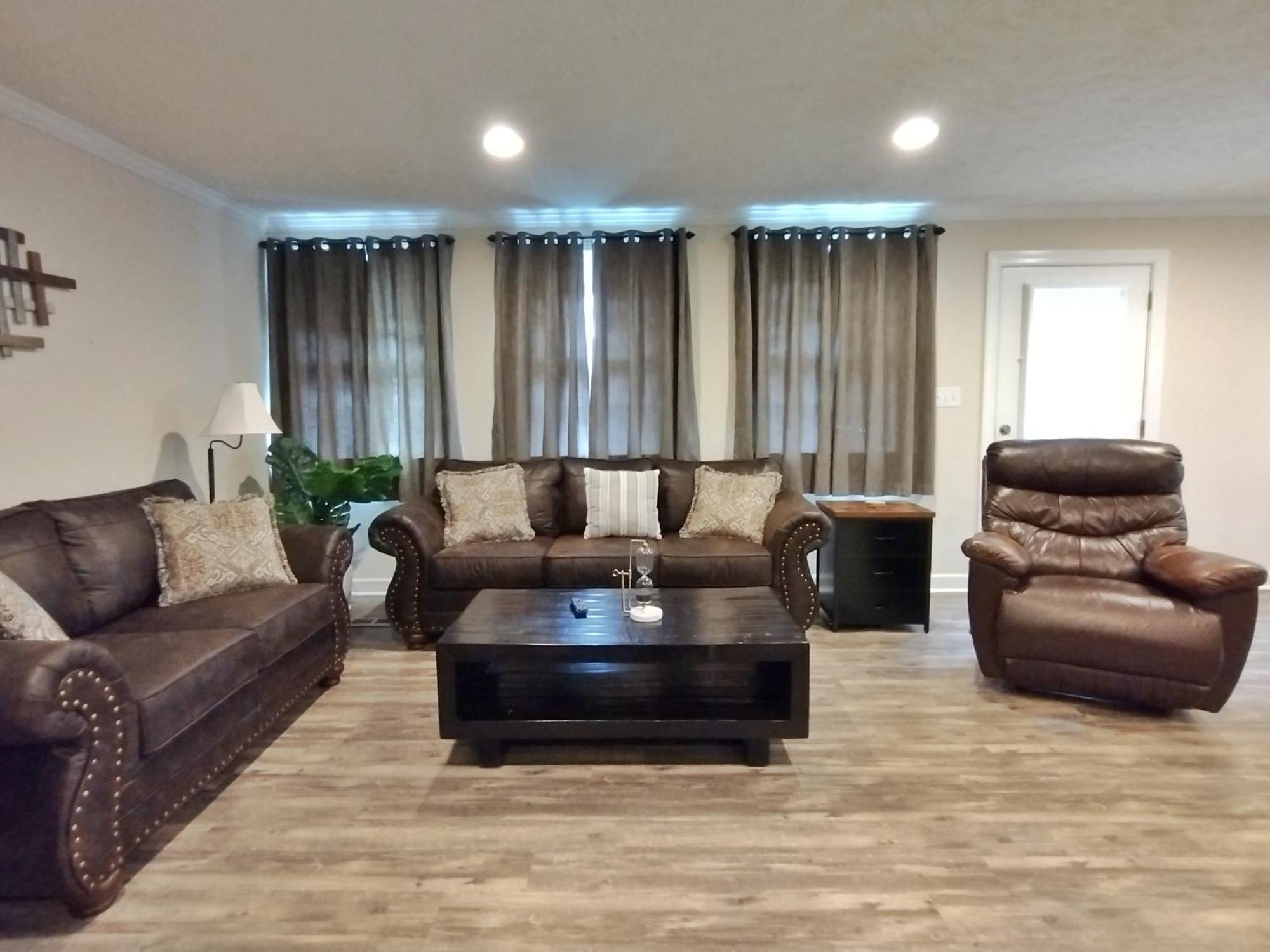 Backwoods Family Getaway! 3 Bedroom House! Yanceyville Eksteriør billede